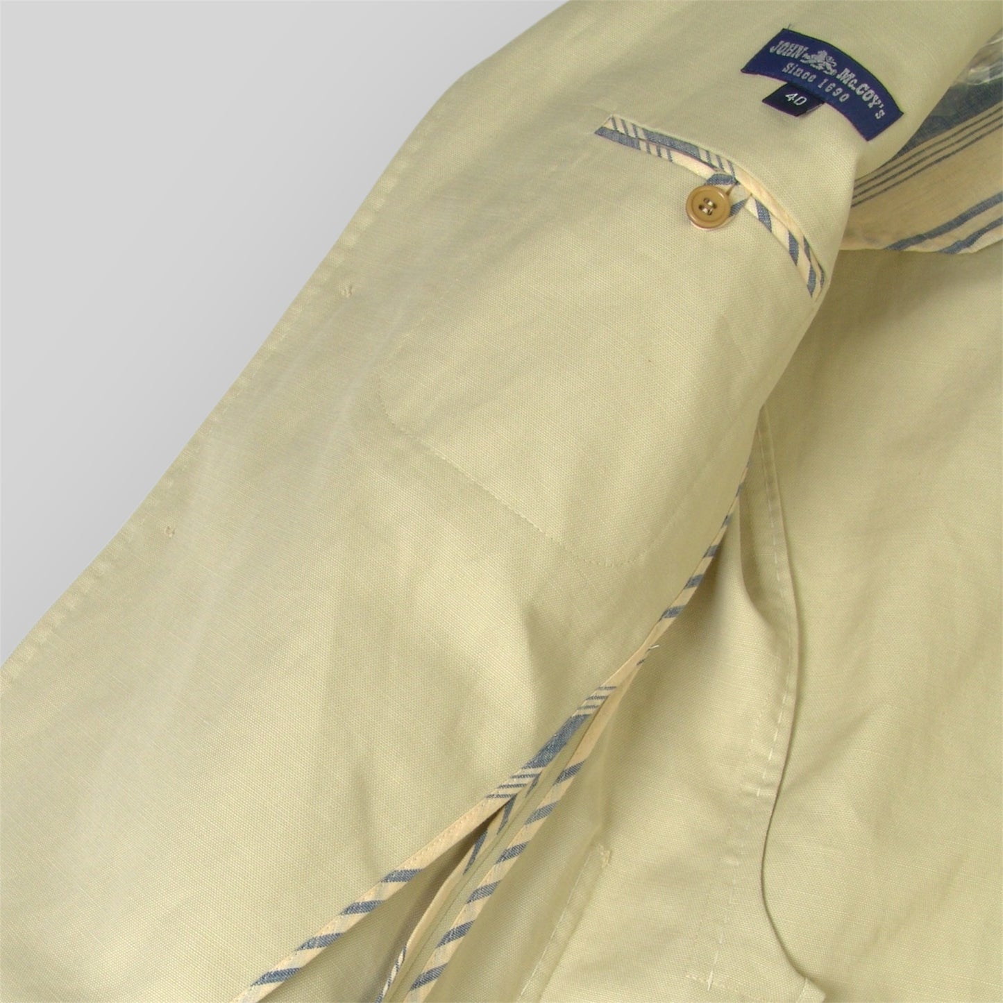 Men's Two- Buttons Cotton Jacket with patched pockets